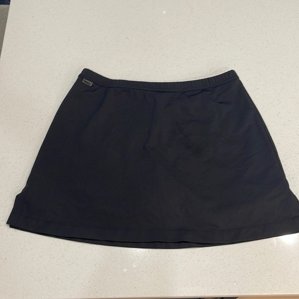 Black Tail tennis skort